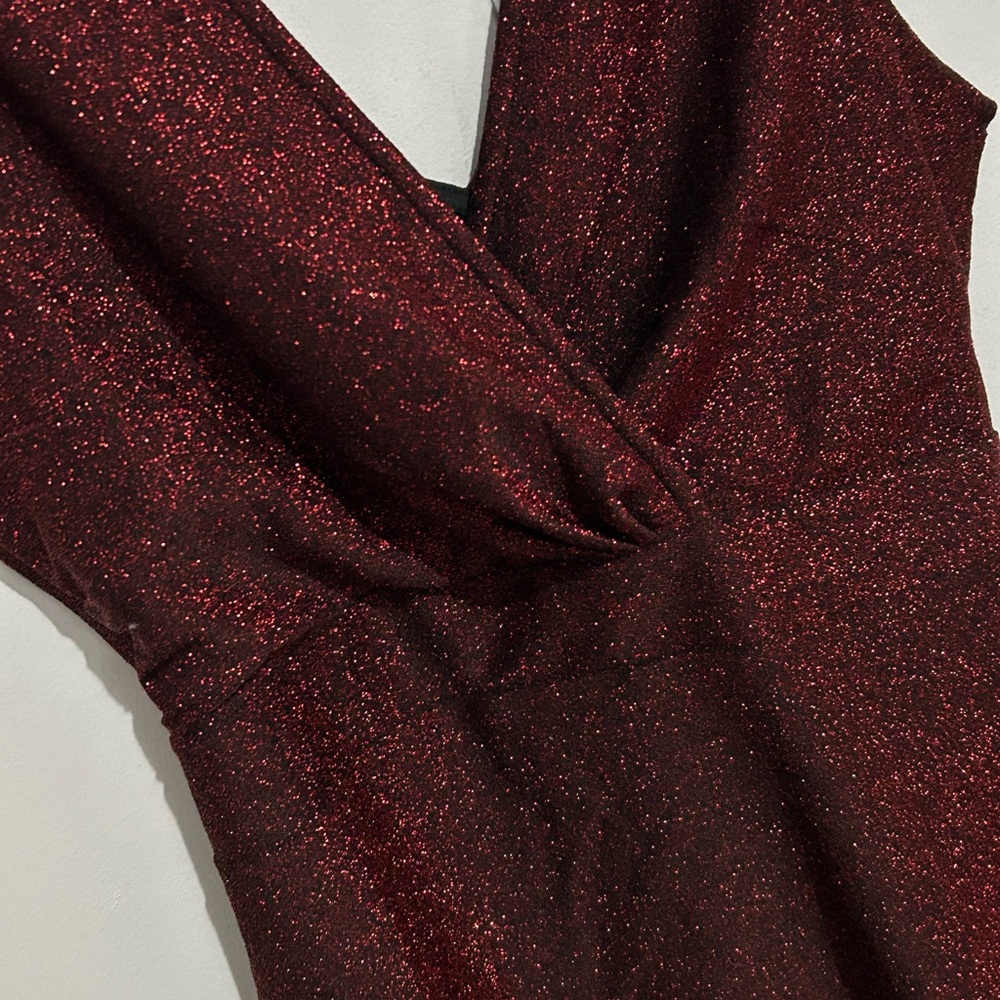 Urban Planet Red Sleeveless V-neck Bodycon Dress - Picture 2 of 2